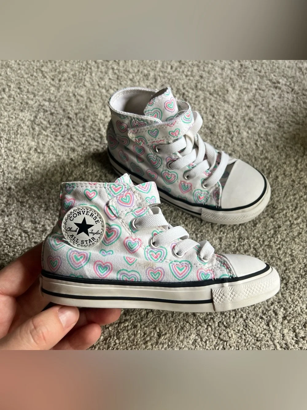 Converse Sneakers Toddler Girls Size 8 High Top Pink Heart Print Chuck Taylor